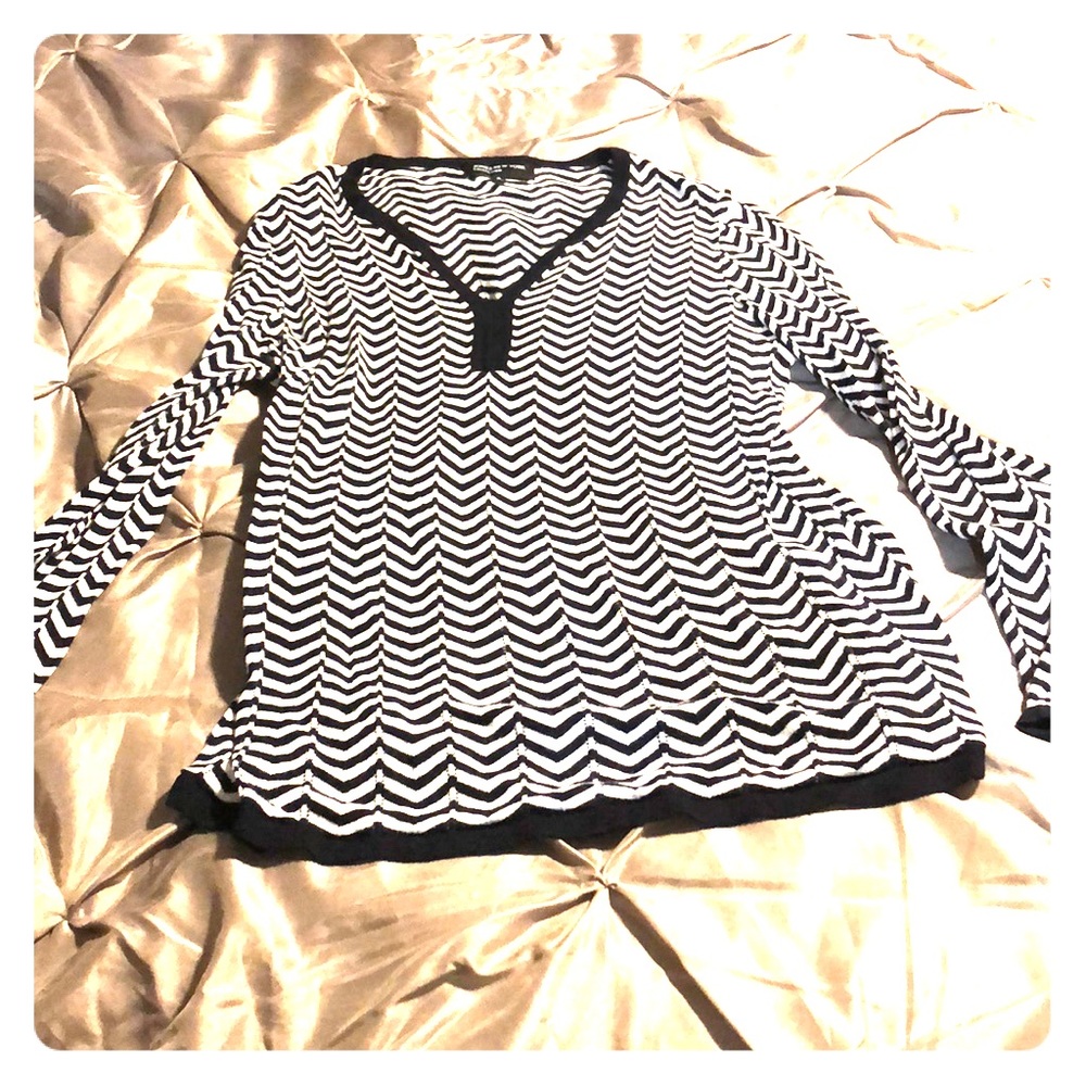 🍰Sale! Jones New York long sleeve sweater. NWOT